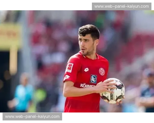 菲舍尔带领美因茨脱离降级区，战术调整见效